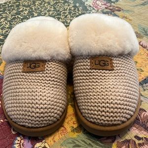 UGG Cozy Knit Slippers size 11